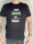 Kein Mensch ist illegal – Stacheldraht T-Shirt, schwarz m